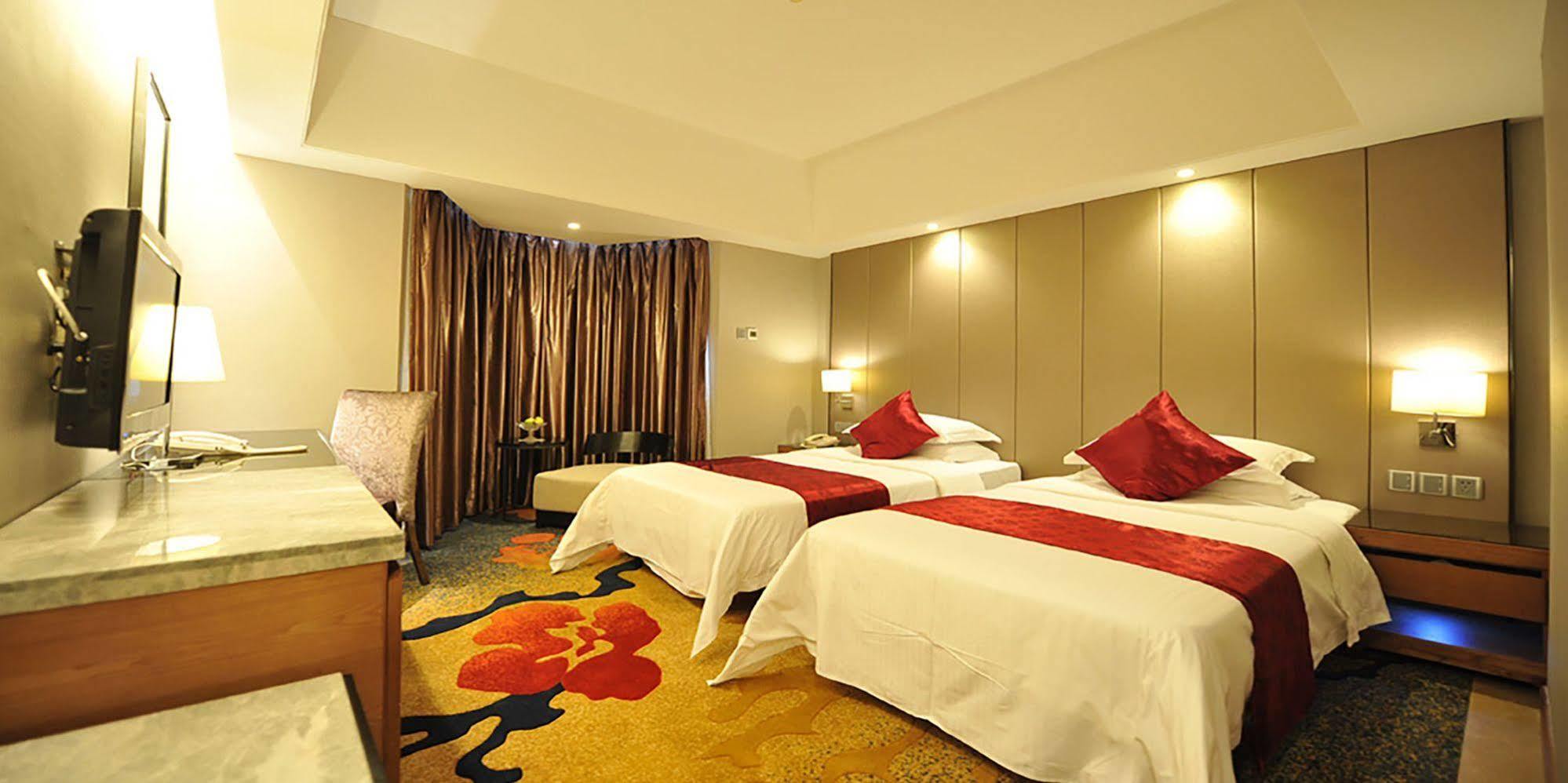 Ramada Hotel Xiamen Bagian luar foto